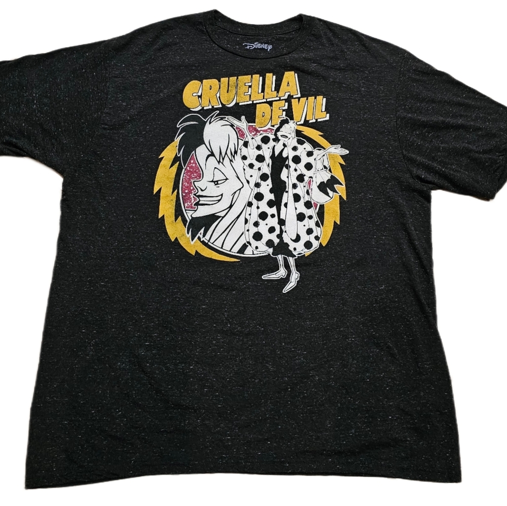 Walt Disney 101 Dalmatians Cruella De Vil Black Graphic T-Shirt Adult Men 2XL